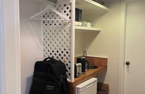 Canowindra Apartment | Marlow House Garden Studio Canowindra