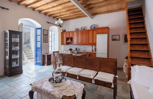 Marpissa House | Marouso Villa - Paros Seaview Getaway