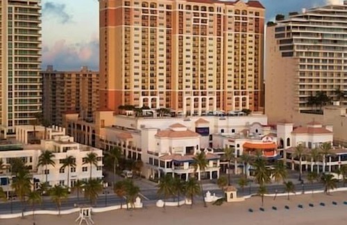 Bermuda Riviera Condo | MARRIOT BEACH PLACE TOWER-1 BEDROOM- FT. LAUDRDALE