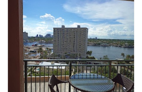 Barrier Island Villa | Marriott's BeachPlace Towers