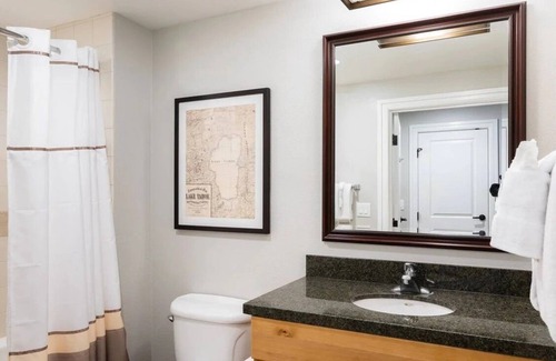 South Lake Tahoe Resort | Marriott South Lake Tahoe One Bedroom with fitness room, WiFi