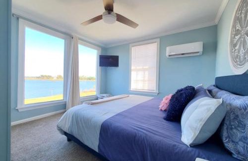 Cedar Point House | Marsh House, HOT TUB, Waterfront, KING bed, Close to Lejeune,