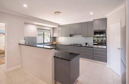 Quindalup House | Marshall En Pointe Modern Charm by Quindalup Beach