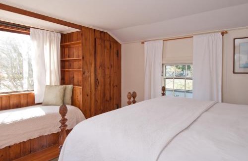 Top of the Hill Hotel | Marshall Slocum Inn