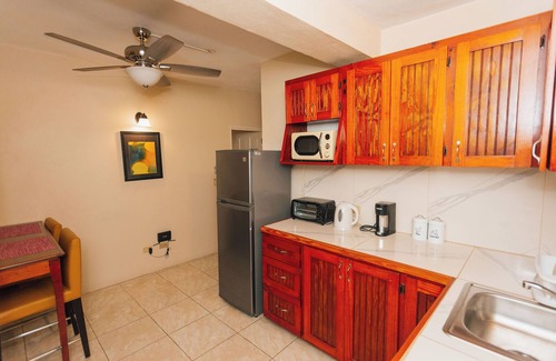 Potters Village Apartment | Martin's Way @ Potters Village 1 Bedroom Apartment