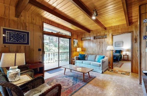 Dunes City House | Marty's Lakehouse on the Coast