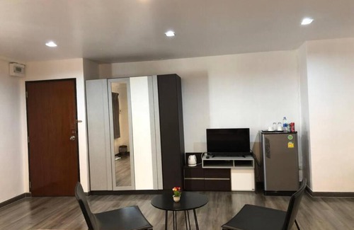 Bangkok Old Town Apartment | Maruay Living Apartment 401 (Khaosan/Chinatown/Samyot MRT)