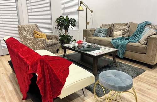 Peoplestown House | Marvelous 4-bedroom bungalow Near Downtown Atlanta