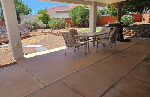 Santa Clara Apartment | Marvelous studio with AC in Santa Clara, close to PGA, Tuachan, and Snow Canyon!