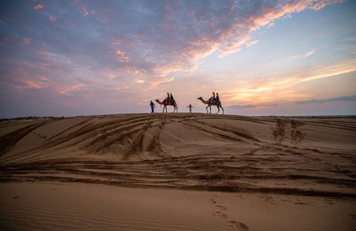 Kanoi RV Rental | Marvin Desert Camp