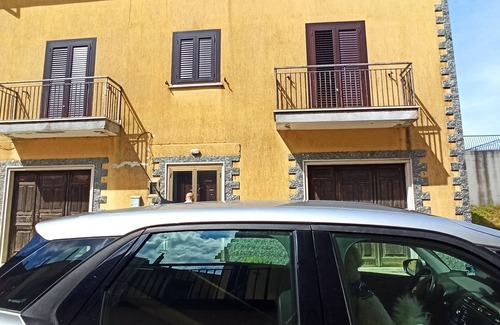 Senerchia House | Mary House
