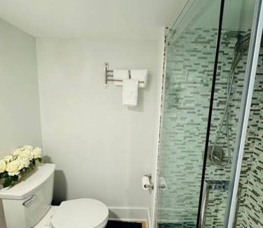 Danbury Apartment | MarYan Spacious Studio Apartment with full kitchen and free wifi