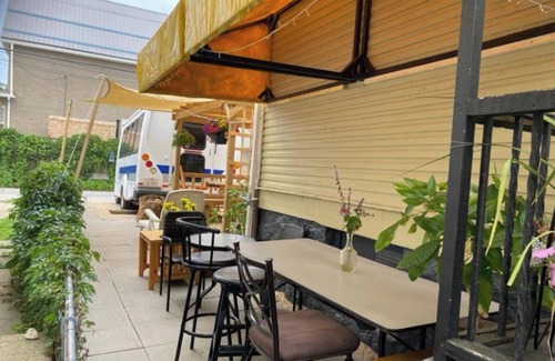 Winnipeg Apartment | Maryland Homestay - Downtown Apartment
