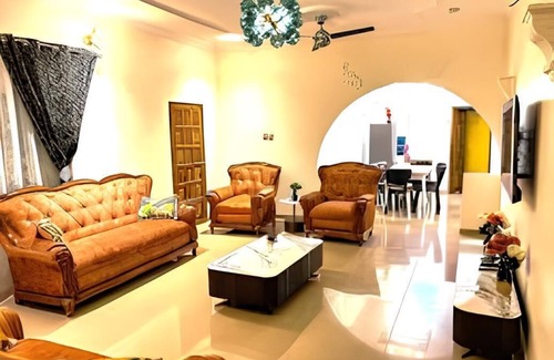 Osu Klottey House | Maryluxe Stays, Fully furnished 6-bedroom house in West hills - Accra Ghana