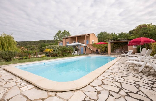 Villars Villa | Mas 12 pers heart Luberon, air-conditioned, swimming pool, wooded land 5000 m2,