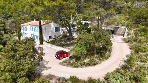 Lauris Villa | Mas d'Olea - heated swimming pool - airco - 14pers