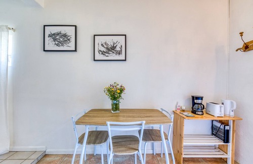 Saintes-Maries-de-la-Mer House | 'Mas des Cypres - Mazet 9' with Private Terrace, Shared Garden and Wi-Fi