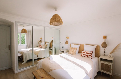 La Colle-sur-Loup Bed & Breakfast | Mas des Arts & Spa