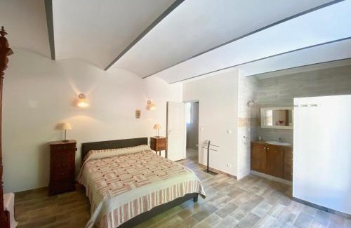 Caux House | Mas Du Petit Chemin