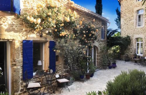 Suze-la-Rousse House | Mas en pierres 17 couchages avec piscine et jardin
