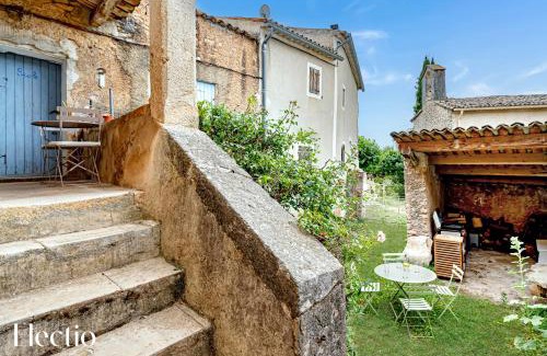 Simiane-la-Rotonde House | Mas La Miellerie - Charme Authentique et Nature