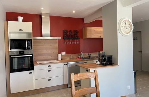 Jonquieres Other | Mas provençal and its gîte for 20-22 people