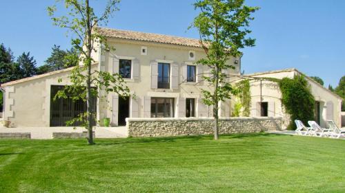 Chateaurenard Villa | Mas Provençal de Charme avec Espace Télétravail Luxe Calme et Détente