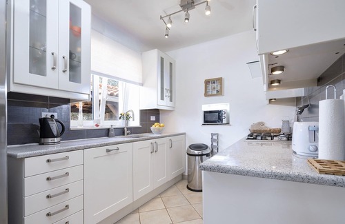 Rudina Apartment | Maslina Tree House (Hvar) - Modern apartment with garden close to the sea