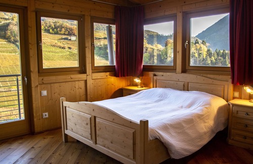 Cembra Other | Maso Besleri apartments in the vineyard with kitchen hall and terrace for events
