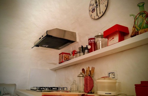 Cisternino Apartment | MASSERIA POESIA-DIMORA ROSSA-TRULLI-vacation-pool supervista-valle d'Itria