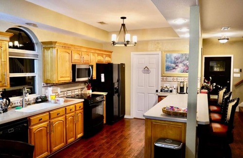 Leisure Land House | Massive lakefront home with HOT TUB!