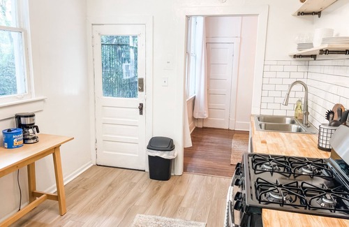 Lenox Apartment | Massive Penthouse Style Apartment, indoor basketball hoop!