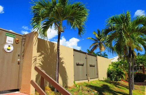 Frydendal Villa | Master Garden Bedroom adjacent to Margaritaville. 50m To The Beach