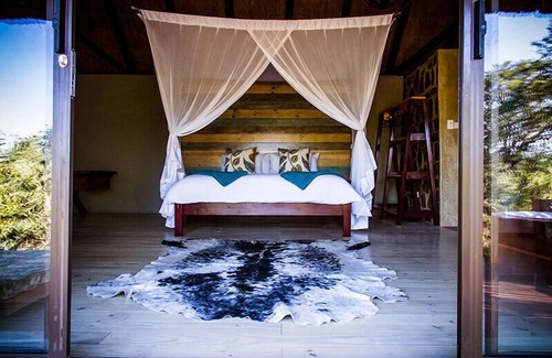 Victoria Falls Cabin | Masuwe Lodge