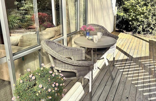 Onekaka Apartment | Matai Grove - Tranquil Bush Studio Retreat, Golden Bay