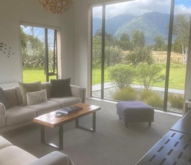 Fox Glacier House | Mathesons Escape