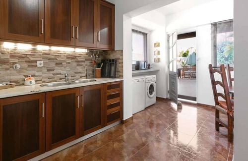 Atalaia Apartment | Matias Terrace House