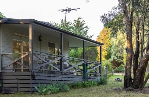Gisborne South Cabin | Matilda Cottage Macedon Ranges quiet rural retreat
