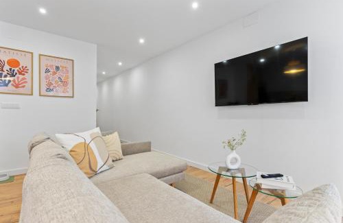 Gijon-Este Apartment | Matisse, totalmente reformado y modernista