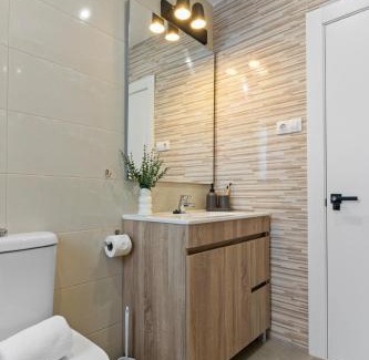 Gijon-Este Apartment | Matisse, totalmente reformado y modernista