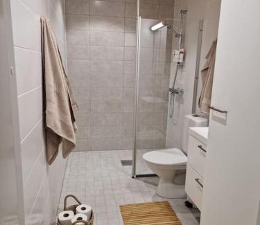 Kalajoki Apartment | Matruusi - upea yksiö merinäköalalla - käytössäsi 2 maastopyörää