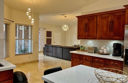 Weston House | Maui Mansion Miami w/resort pool