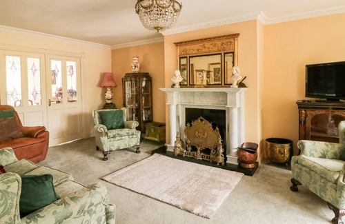 Gorey House | MAURA'S HOME, pet friendly, with open fire in Gorey, County Wexford