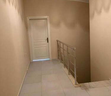 Altinkum Apartment | MAVİYLE YEŞİLİN BULUŞTUĞU NOKTADA 5+1 DUBLEXS