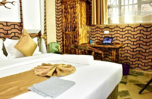 Taveta Hotel | Mawimbi Jiko Hotel