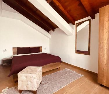 Veliko Gradiste Apartment | Max