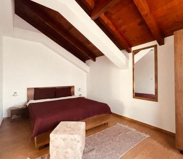 Veliko Gradiste Apartment | Max