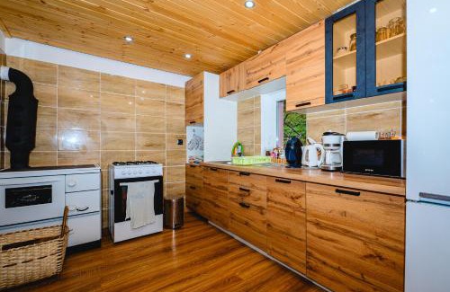 Dedinky House | Maxi Nela