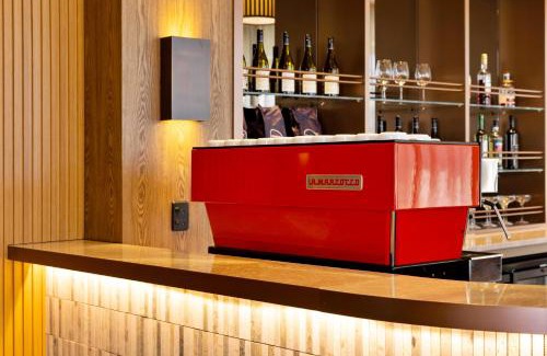 Albany Hotel | Maxim Hotel - Auckland