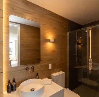 Albany Hotel | Maxim Hotel - Auckland